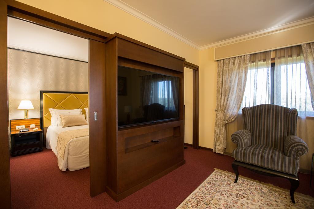 Hotel Miracorgo Вила Реал Екстериор снимка